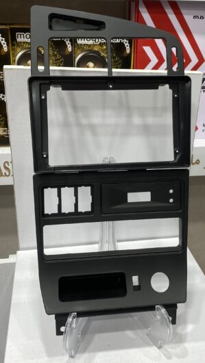 قاب مانیتور9 اینچ پژو 405 (مشکی دو تیکه)